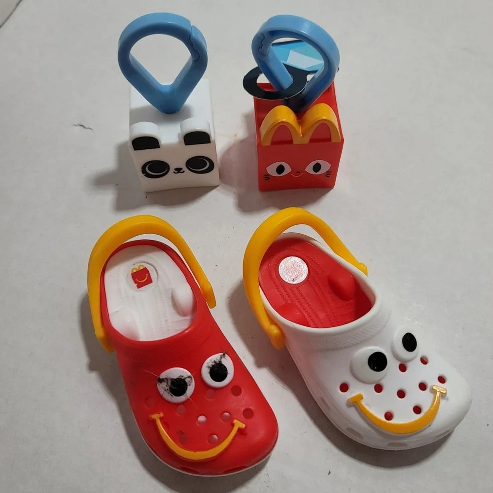 2024 McDonald's HAPPY MEAL 2 Crocs‎ Key Chains & 2 Pet Simulators Panda & Cat